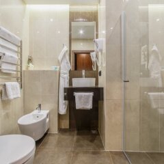 Гостиница Riverside 4* Улучшенный номер с двуспальной кроватью фото 5
