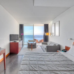 Отель Vidamar Resort Madeira - Half Board Only 5* Стандартный номер с различными типами кроватей фото 2