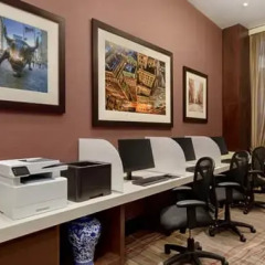 Отель DoubleTree by Hilton New York Downtown интерьер отеля фото 2