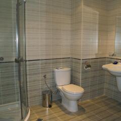 Отель Grenada Hotel - Все включено Болгария, Солнечный берег - отзывы, цены и фото номеров - забронировать отель Grenada Hotel - Все включено онлайн ванная