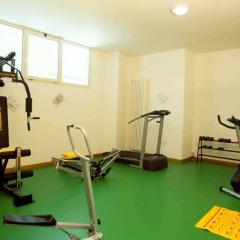 Rèmin Plaza Hotel фитнесс-зал