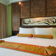 Отель The Bliss Suite Patong Люкс повышенной комфортности с различными типами кроватей