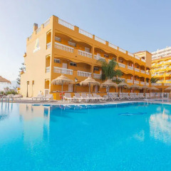 Отель El Marqués Palace by Intercorp Hotel Group Испания, Пуэрто-де-Сантьяго - 4 отзыва об отеле, цены и фото номеров - забронировать отель El Marqués Palace by Intercorp Hotel Group онлайн бассейн фото 5