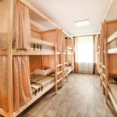Хостел Кристалл Кровать в общем номере с двухъярусной кроватью