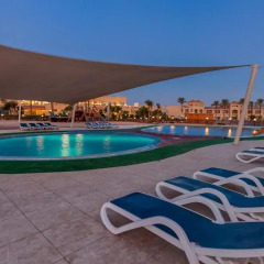 Отель Cleopatra Luxury Resort Makadi Bay бассейн фото 8