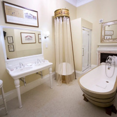 Отель The Lodge at Castle Leslie Estate Ирландия, Клонс - отзывы, цены и фото номеров - забронировать отель The Lodge at Castle Leslie Estate онлайн ванная фото 2
