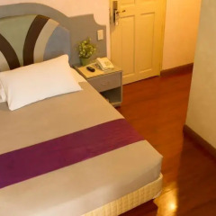 Отель V Hotel Филиппины, Манила - отзывы, цены и фото номеров - забронировать отель V Hotel онлайн комната для гостей фото 6