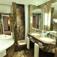 Отель Warwick Brussels 5* Номер Премиум делюкс с различными типами кроватей фото 4