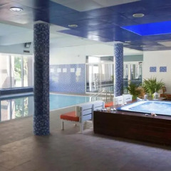 Отель UHC Spa Aqquaria Family Complex Испания, Салоу - 2 отзыва об отеле, цены и фото номеров - забронировать отель UHC Spa Aqquaria Family Complex онлайн бассейн фото 2