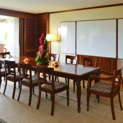 Отель InterContinental Resort Tahiti Французская Полинезия, Фааа - 1 отзыв об отеле, цены и фото номеров - забронировать отель InterContinental Resort Tahiti онлайн в номере