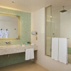 Отель Swissotel Living Al Ghurair Dubai Стандартный номер с различными типами кроватей фото 3