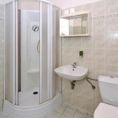 Отель Ritchies Hostel & Hotel Чехия, Прага - отзывы, цены и фото номеров - забронировать отель Ritchies Hostel & Hotel онлайн ванная