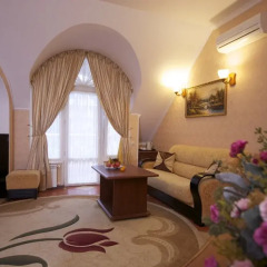 Гостиница Роза Ветров 4* Семейный люкс с двуспальной кроватью