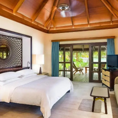 Отель Sheraton Maldives Full Moon Resort & Spa 5* Коттедж с различными типами кроватей