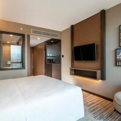 Sheraton Metechi Palace Hotel комната для гостей фото 4