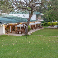 Отель Nuwarawewa Rest House