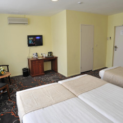 Отель XO Hotels City Centre 3* Стандартный номер с различными типами кроватей фото 3