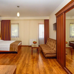 Отель British House 4* Улучшенный номер с разными типами кроватей