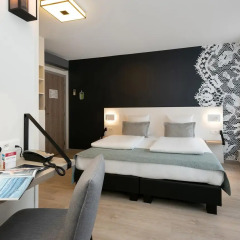 Отель Martins Brugge 3* Семейный номер Charming с различными типами кроватей фото 6