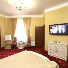 Мини-Отель Royal Люкс с 2 отдельными кроватями