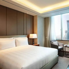Lotte City Hotel Myeongdong 4* Улучшенный люкс с различными типами кроватей