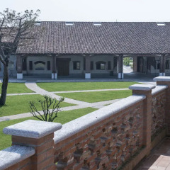 Hotel Sesmones Корнельяно Лауденсе
