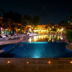 Отель Peace Resort Pattaya бассейн фото 3