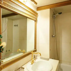 Апартаменты Apartment Centro Plaza Cataluña Paseo De Gracia Барселона ванная
