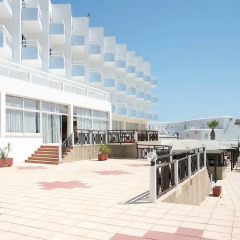 Отель Polycarpia Hotel Кипр, Протарас - отзывы, цены и фото номеров - забронировать отель Polycarpia Hotel онлайн приотельная территория