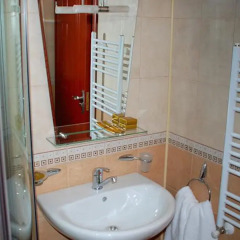 Отель Guest House Ela Банско ванная