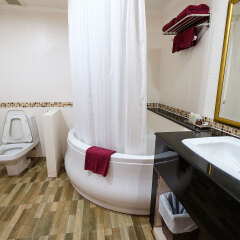 Aiyaree Place Hotel ванная фото 2