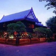 Отель Baan Thai Wellness Retreat Bangkok Бангкок вид на фасад
