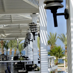 Golden Tulip Golden Bay Beach Hotel Ларнака гостиничный бар