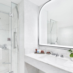 Отель Conrad New York Midtown США, Нью-Йорк - отзывы, цены и фото номеров - забронировать отель Conrad New York Midtown онлайн ванная фото 5