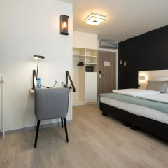 Отель Martins Brugge 3* Семейный номер Charming с различными типами кроватей фото 5