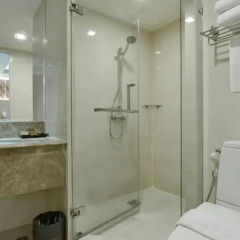 Отель Prestige Suites Bangkok Бангкок ванная фото 3