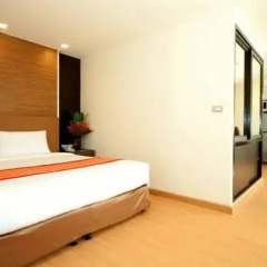 Отель Aspen Suites 4* Полулюкс