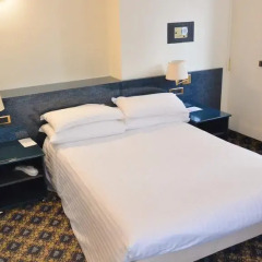 Отель IH Hotels Milano Ambasciatori 4* Стандартный номер с различными типами кроватей фото 4