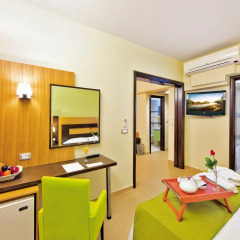 Mistral Hotel удобства в номере