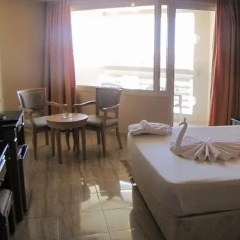 Отель Sindbad Aqua Hotel & Spa Египет, Хургада - 8 отзывов об отеле, цены и фото номеров - забронировать отель Sindbad Aqua Hotel & Spa онлайн комната для гостей фото 15