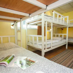 Отель Laksameenarai Guesthouse - Hostel Таиланд, Бангкок - отзывы, цены и фото номеров - забронировать отель Laksameenarai Guesthouse - Hostel онлайн комната для гостей фото 7