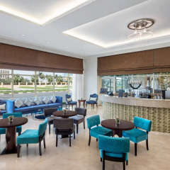 Отель Doubletree By Hilton Ras Al Khaimah гостиничный бар