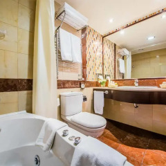 Гостиница Минск 4* Апартаменты с двуспальной кроватью фото 14