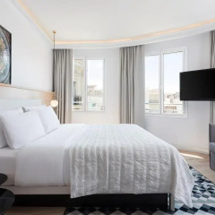 Отель Le Meridien Barcelona 5* Люкс Prestige с различными типами кроватей