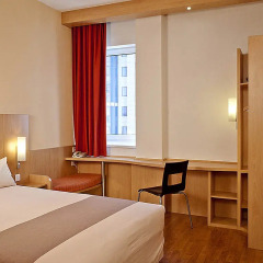 Гостиница Ibis Kiev City Center комната для гостей фото 3