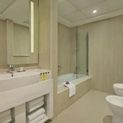 Отель DoubleTree by Hilton Dubai Jumeirah Beach 4* Люкс с 2 отдельными кроватями фото 2