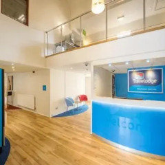 Отель Travelodge Manchester Sportcity Манчестер интерьер отеля