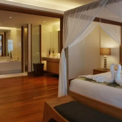 Отель Pearl of Naithon Люкс с различными типами кроватей