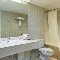 Отель Chatrium Residence Sathon Bangkok ванная фото 2