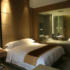 Ramada Xian Bell Tower Hotel спа